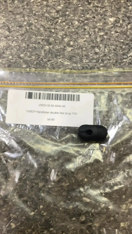 *USED* Handlebar double line plug; F30 by Trade In
