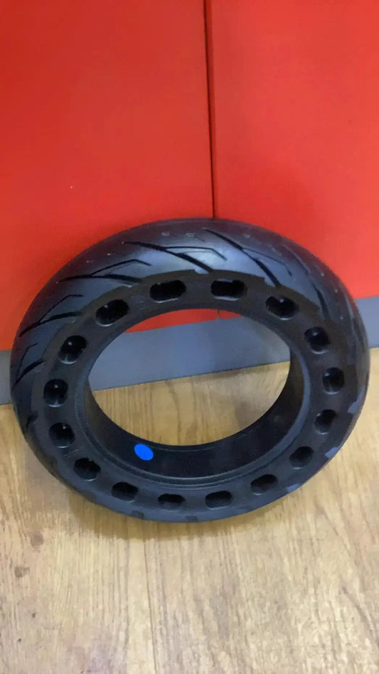 Escooter 10x2.125 Solid Tyre by China Scooter tyres