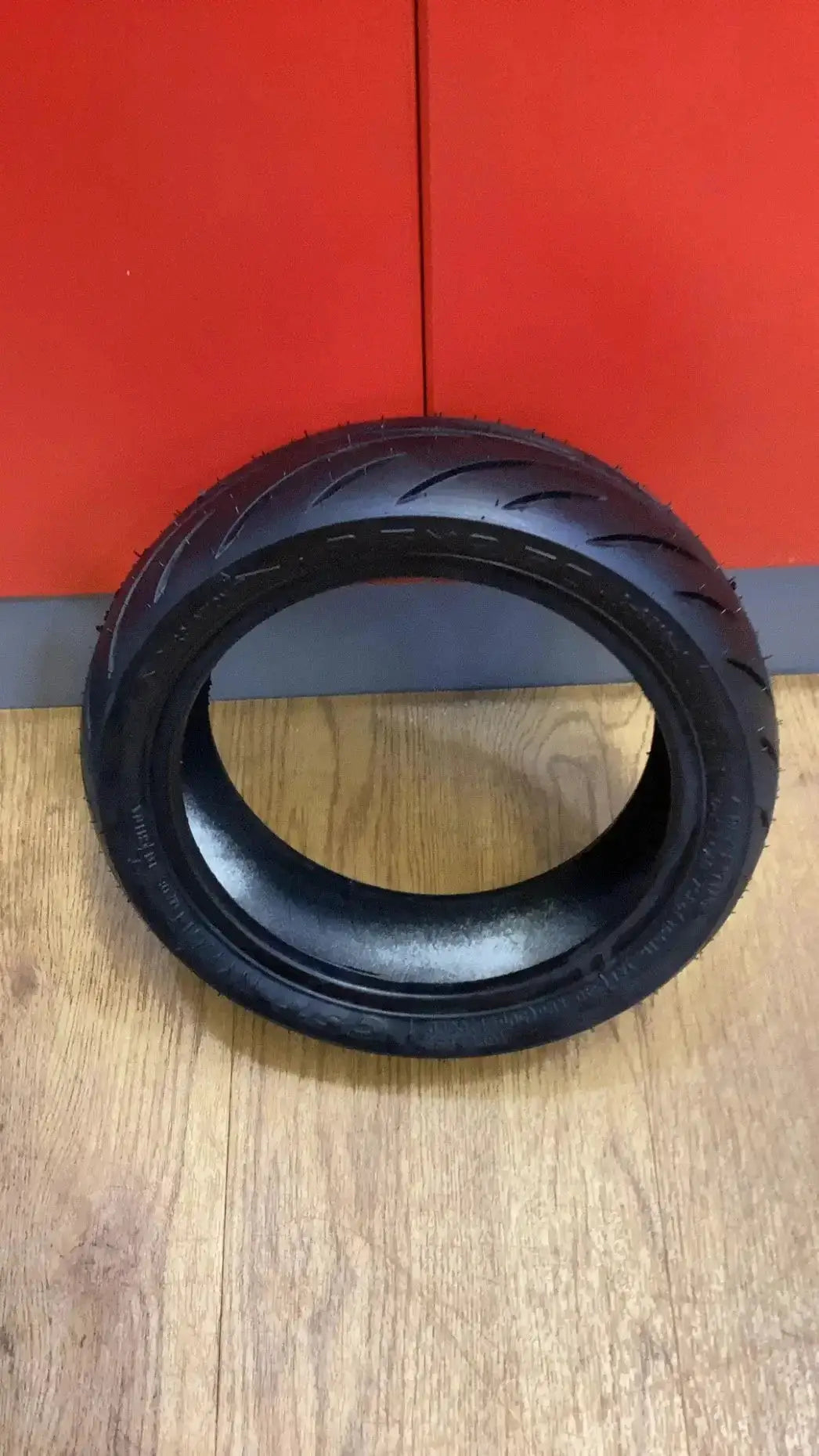 Escooter CST 9.5x2.50 Road Tyre by China Scooter tyres