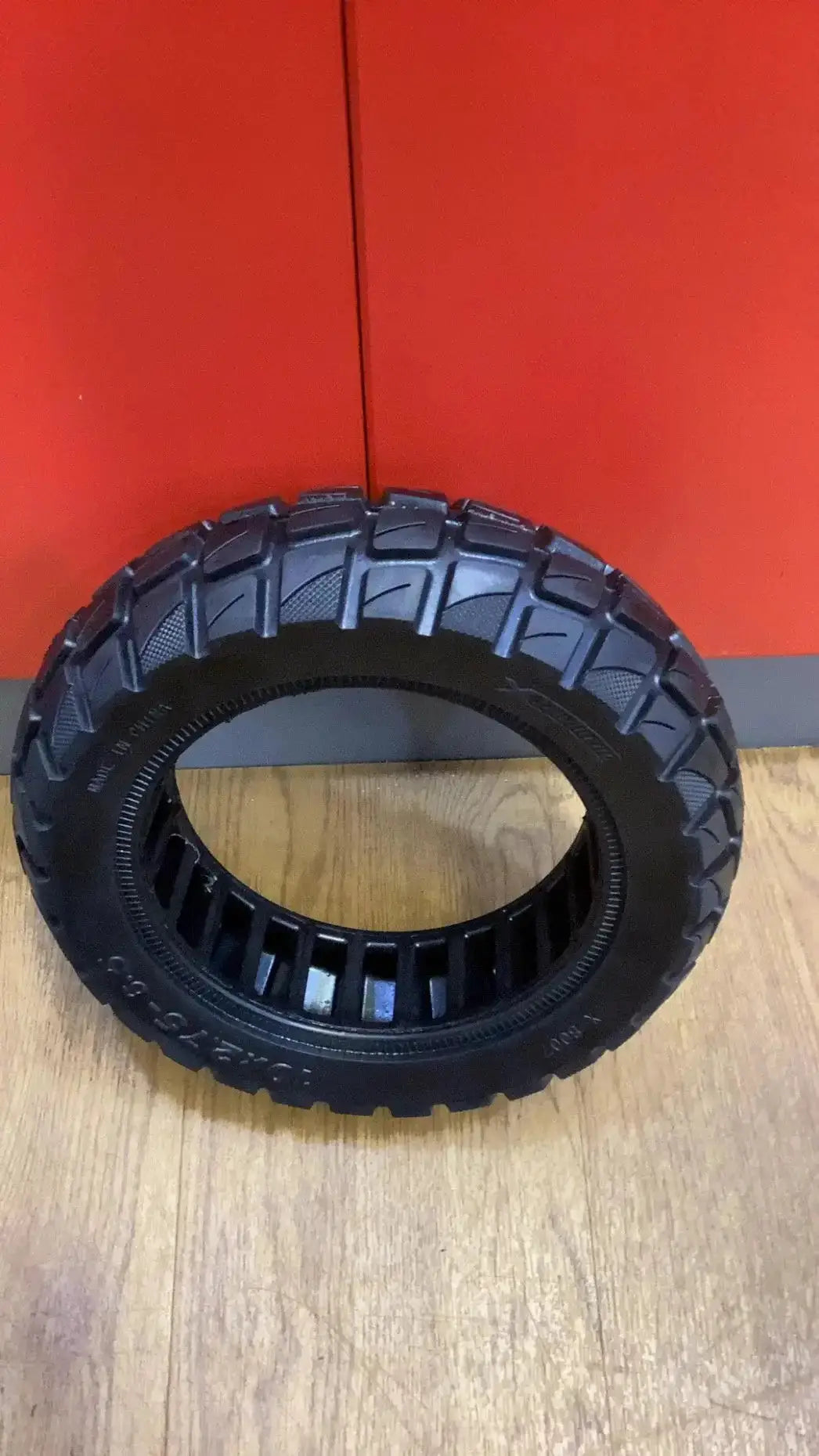 Escooter 10x2.75-6.5 Solid Off-Road Tyre by China Scooter tyres