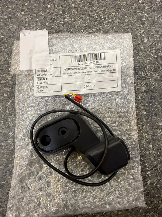 F65 Right rear turn signal by Technocity CIN7