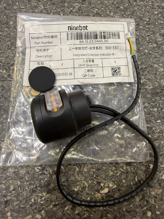 Front and Rear Integrated Turn Signal-R by Technocity CIN7