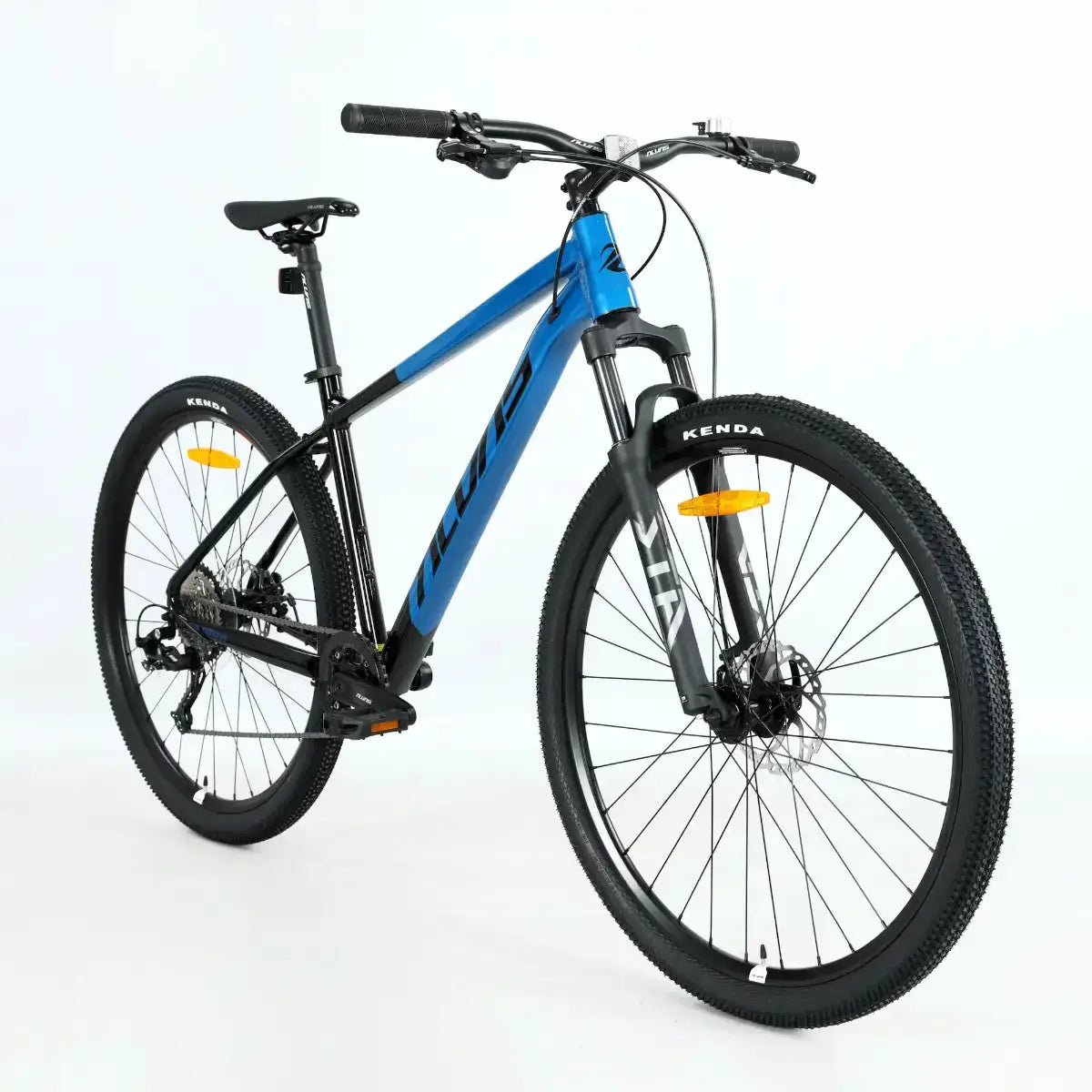 Alvas Storm MX9 by Cyclemotion